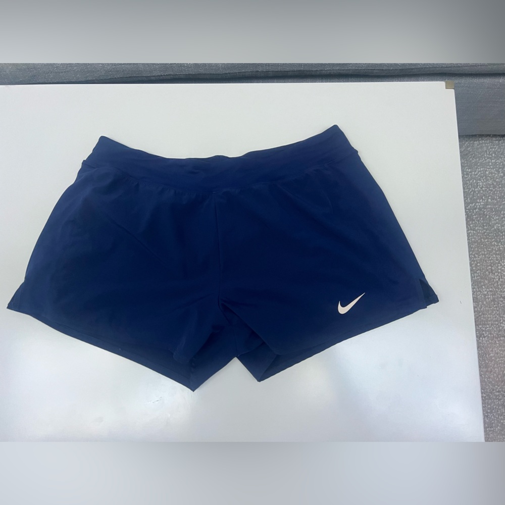 Nike Blue Court Flex Pure Women's Tennis Shorts
XL.  Very good condition.